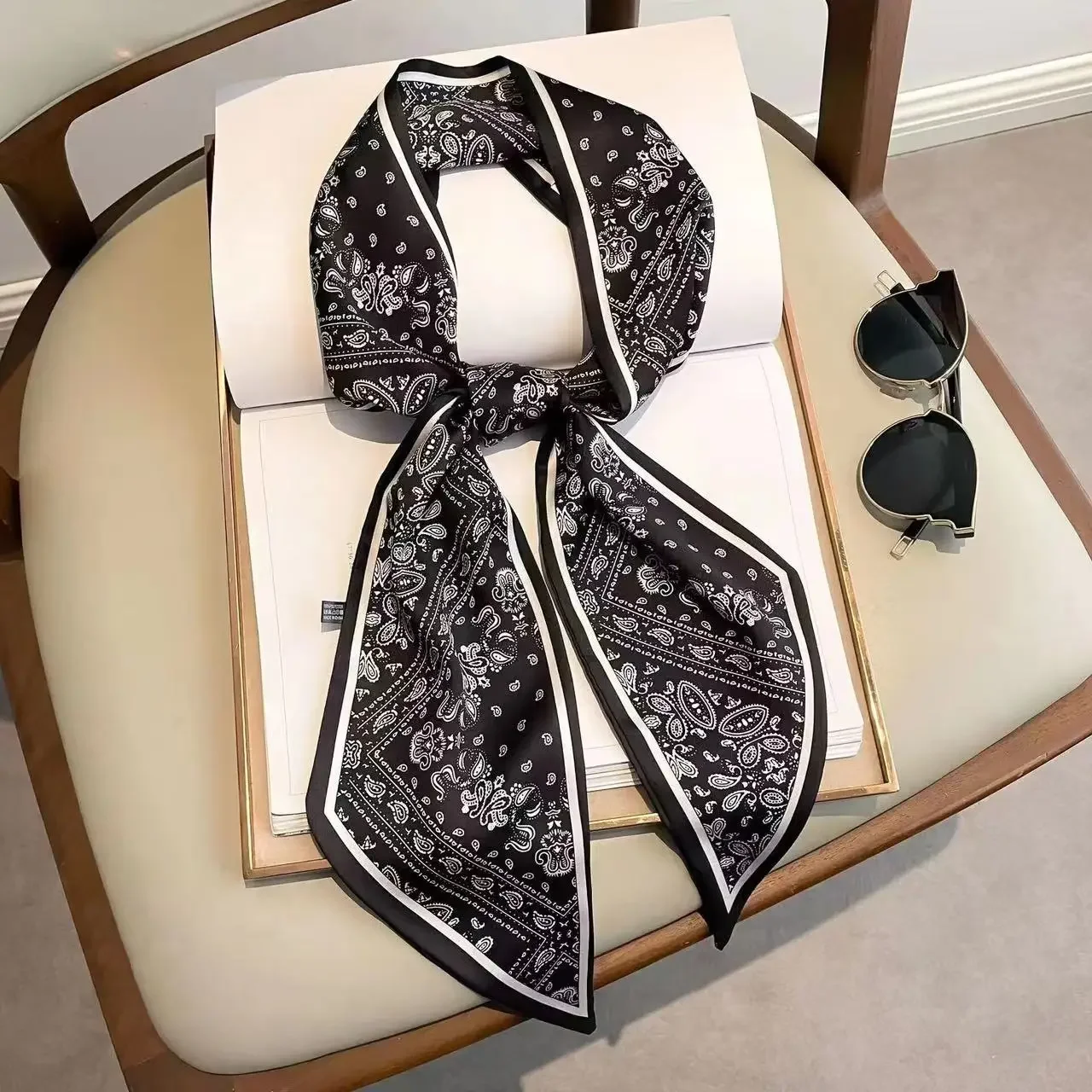 Luxury Bags Store - Pañuelo estrecho con diseño estampado, diadema