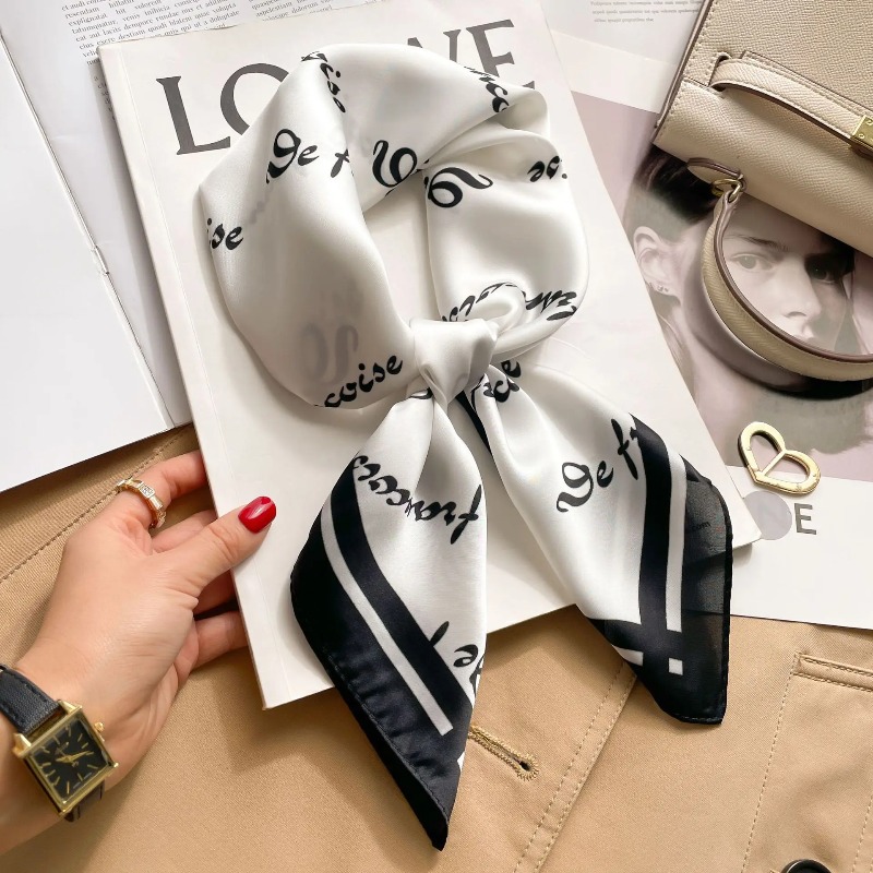 Luxury Bags In China - Pañuelo Cuadrado de Seda Satinada de