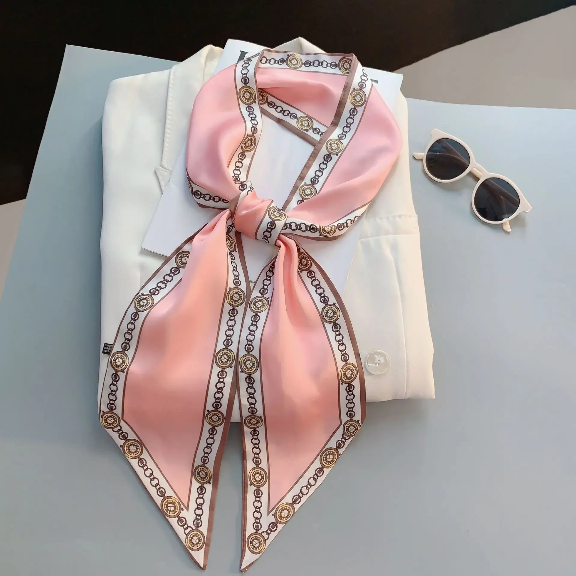 Pañuelo estrecho con diseño es - Luxury Bags Store reseña y precio