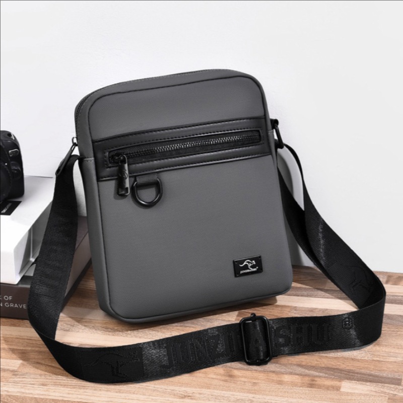 Nuevo Canguro, marca de lujo,  - Luxury Bags Storage reseña y precio