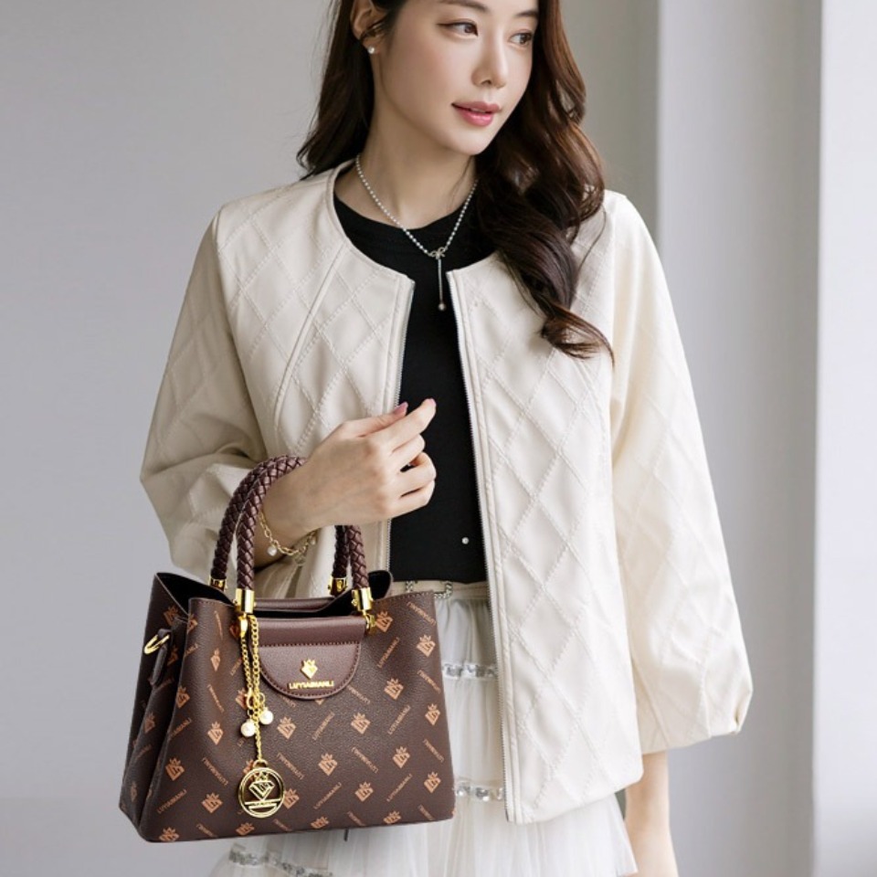 Bolso de mano informal de cuer - Luxury Bags Storage reseña y precio