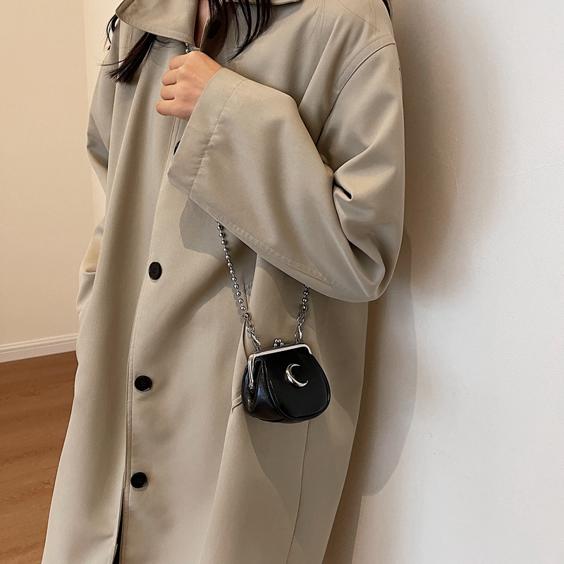 Mini bolsos cruzados plateados - Luxury Y2K Bags reseña y precio